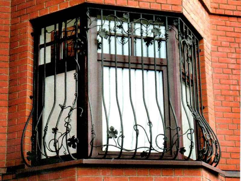 Установка решеток на глухие окна